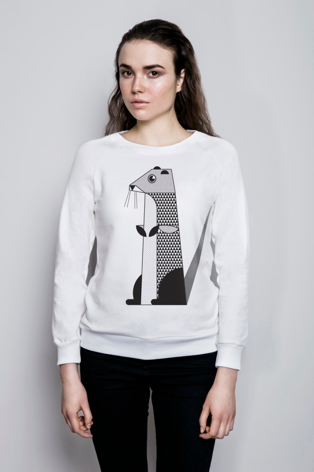 s WISŁAKI_bluza biała reglan modelka wydra